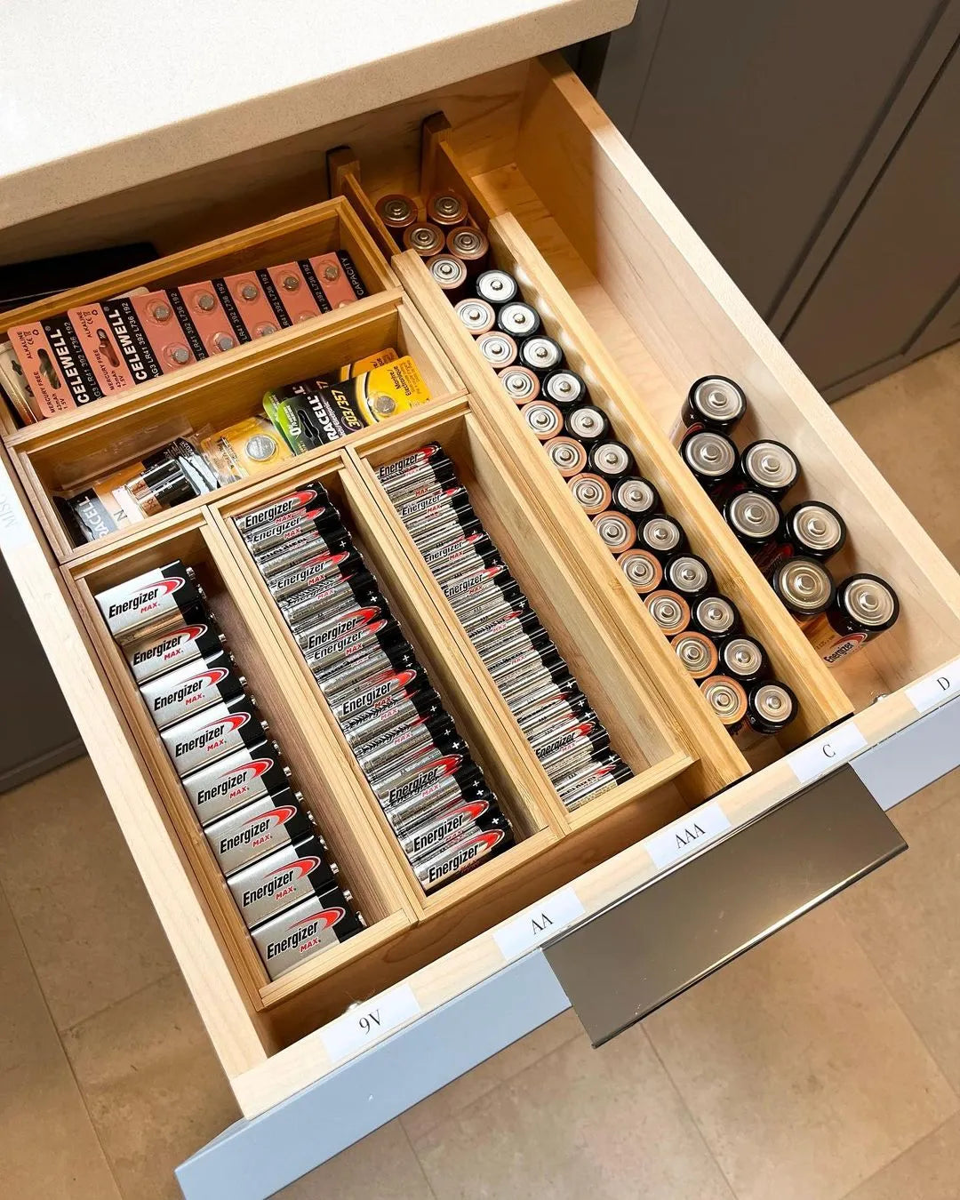 5 Reasons to Divide Your Kitchen Drawer
